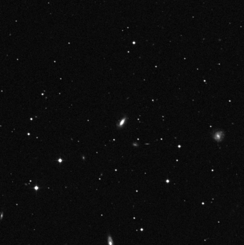 IC 698 - Zoom