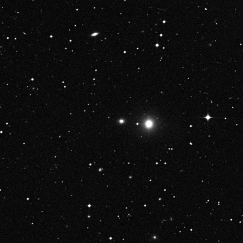 IC 704 - Zoom