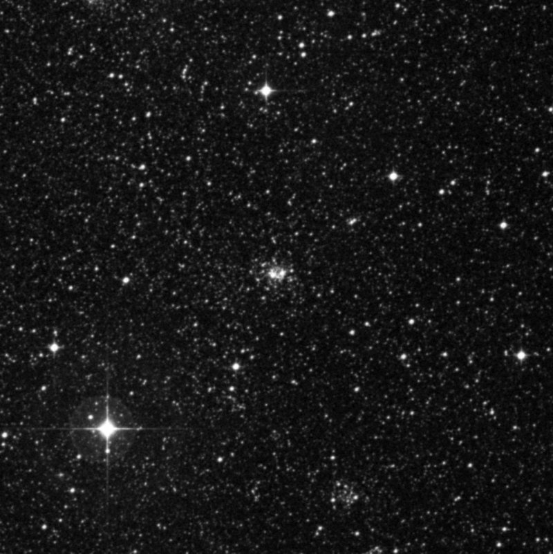 NGC 1704 - Zoom