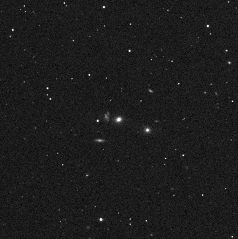 IC 737 - Zoom