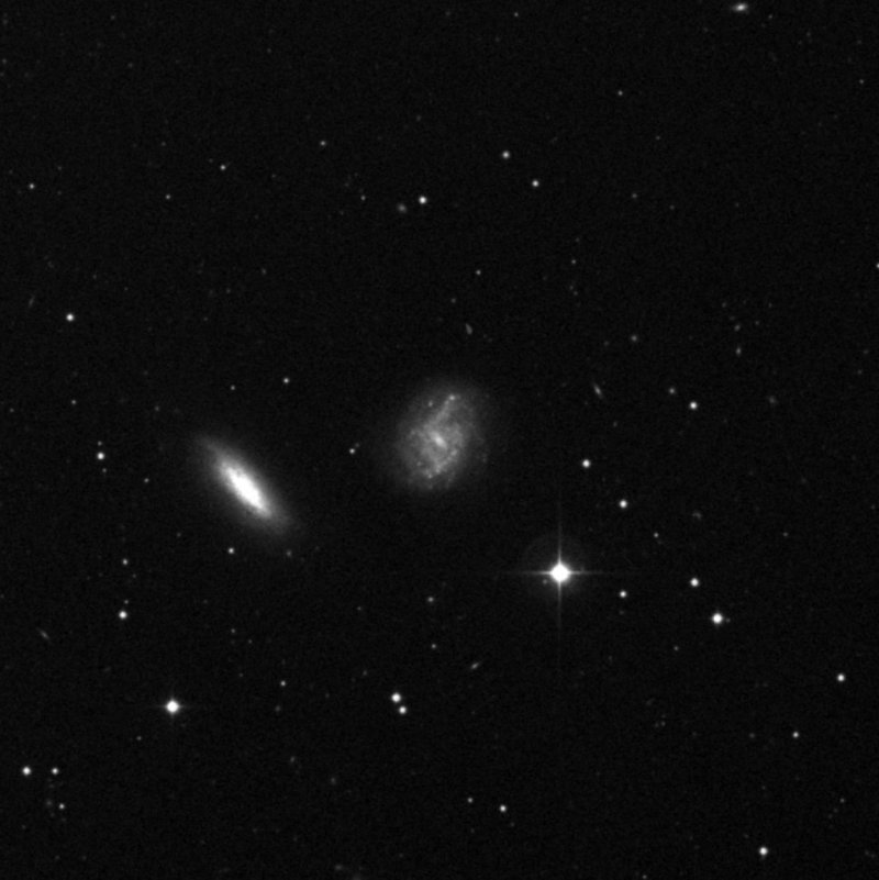 IC 749 - Zoom