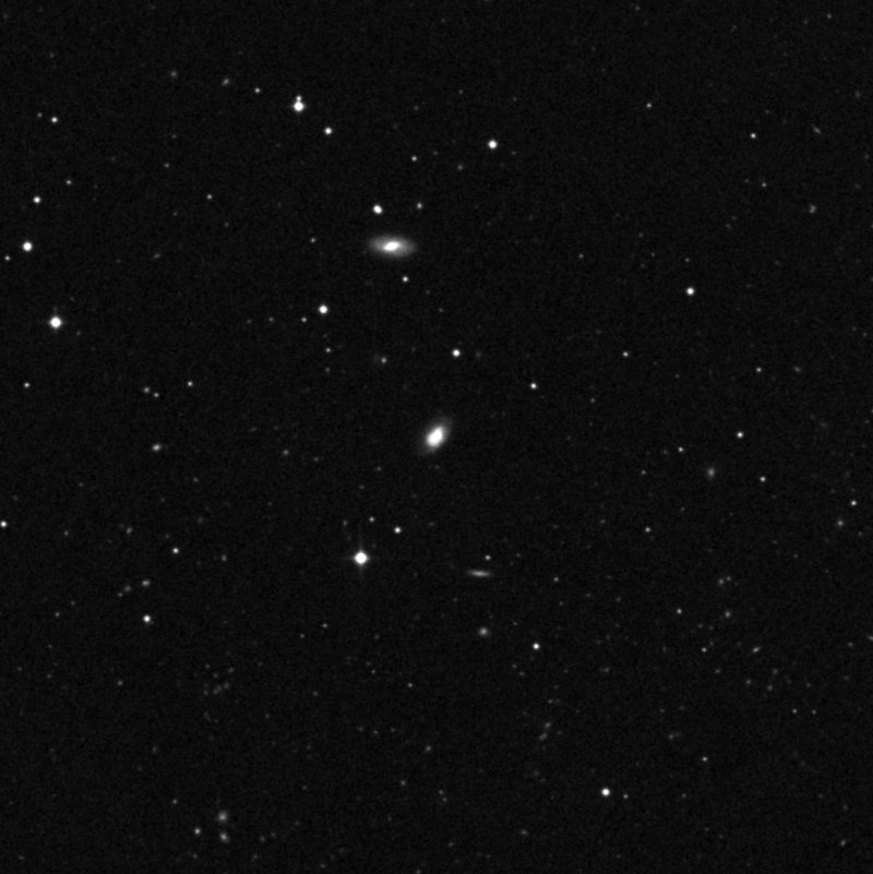 IC 762 - Zoom