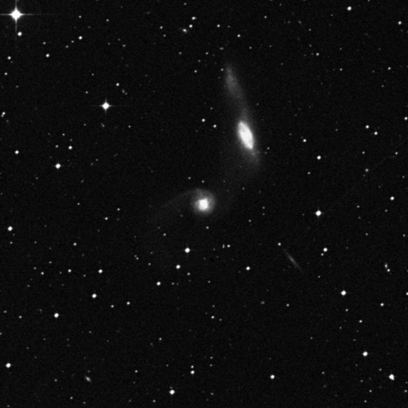 NGC 2993 - Zoom