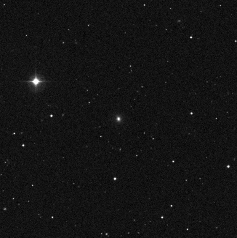 IC 889 - Zoom