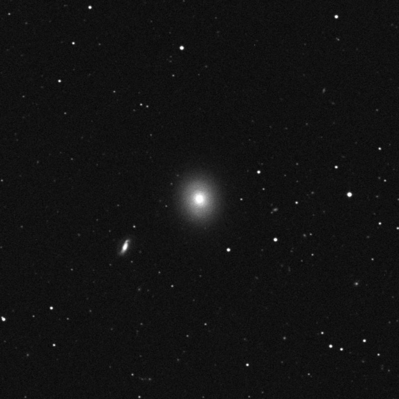 IC 895 - Zoom