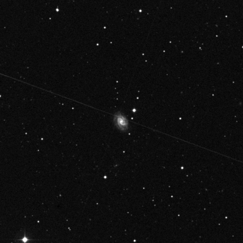 IC 900 - Zoom