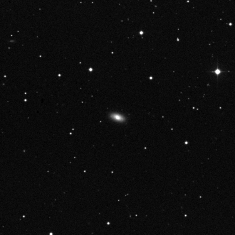 NGC 3648 - Zoom