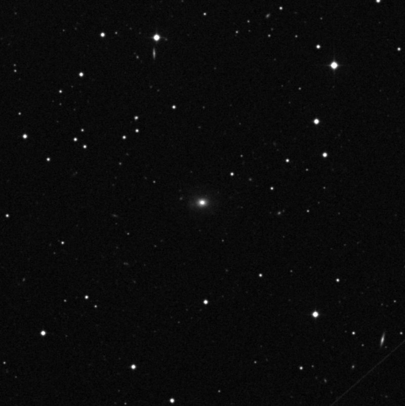 IC 942 - Zoom