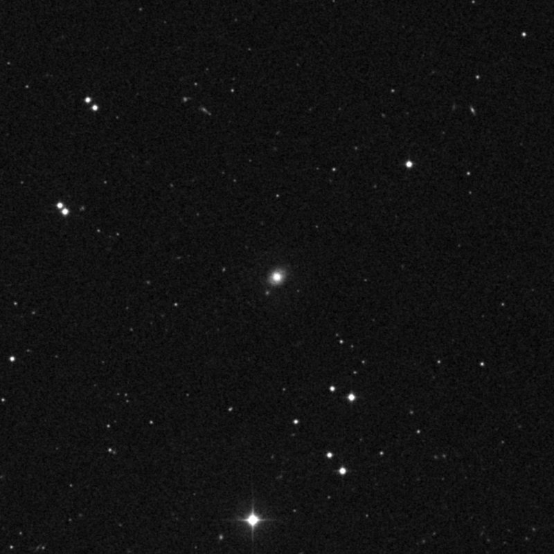 NGC 4043 - Zoom